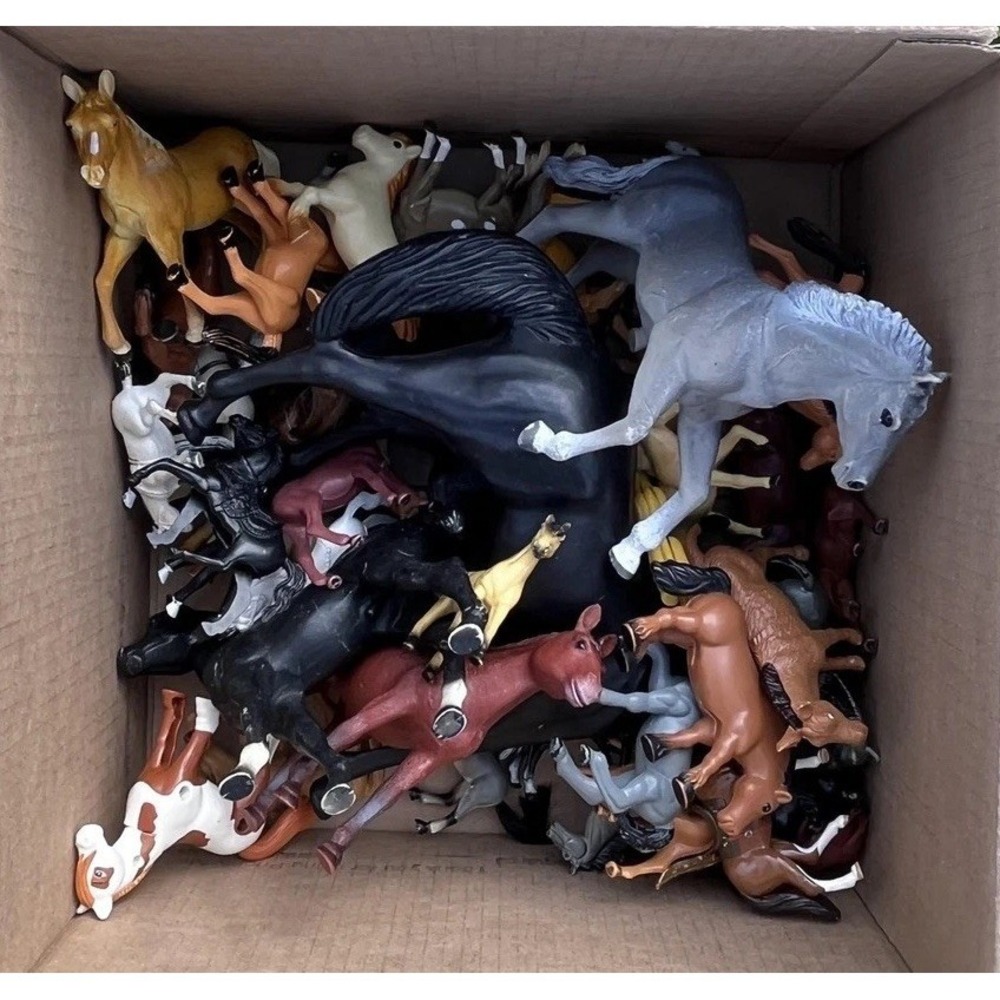 Plastic Toy Horse Figure Lot Mixed Sizes Farm Animals Brown Gray Black Tan